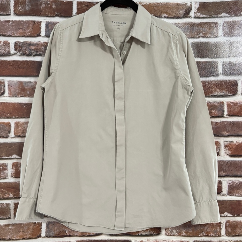 Everlane 100% Poplin Cotton Button Down Shirt in Stone, Size Small